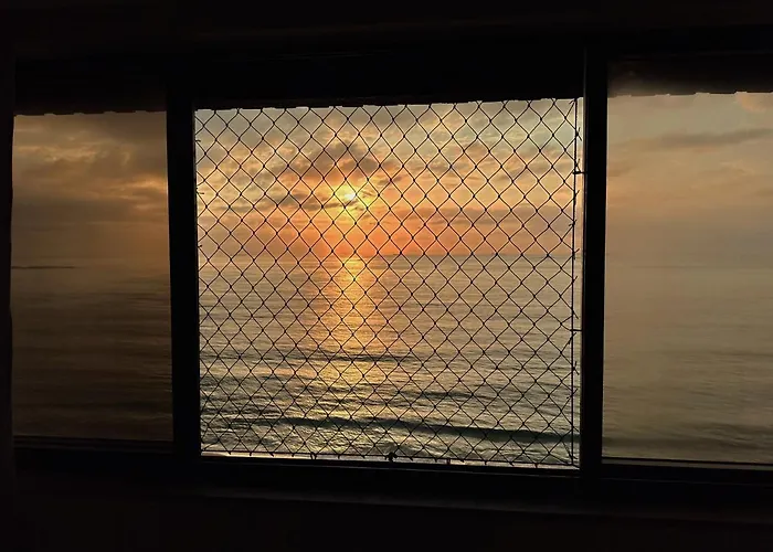 Praia Da Costa, Sunrise Stay